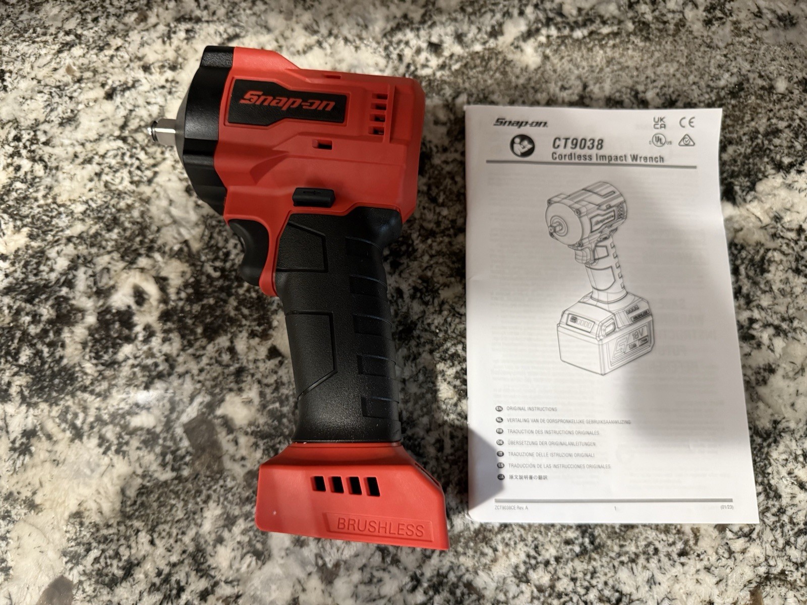 BRAND NEW SNAP-ON CT9038 LITHIUM 18v 3/8" SHORT COMPACT BODY IMPACT WRENCH