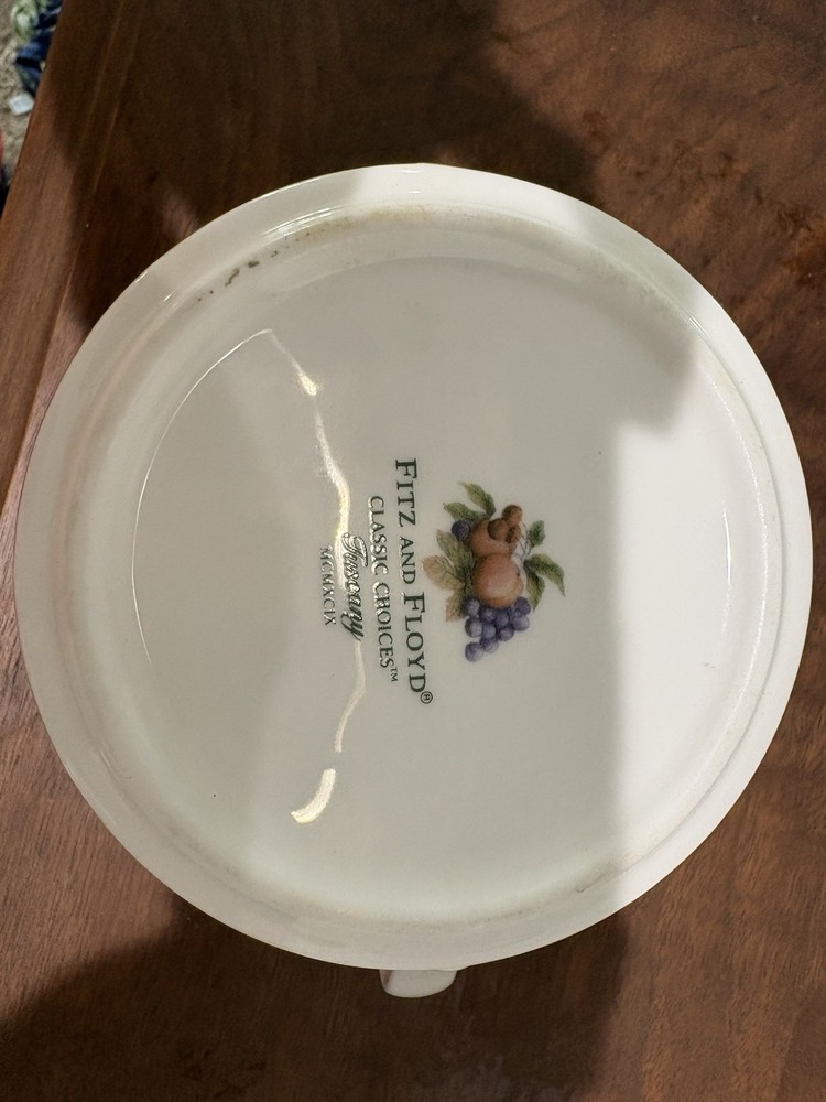 Fits & Floyd Sauce Boat Pitcher
