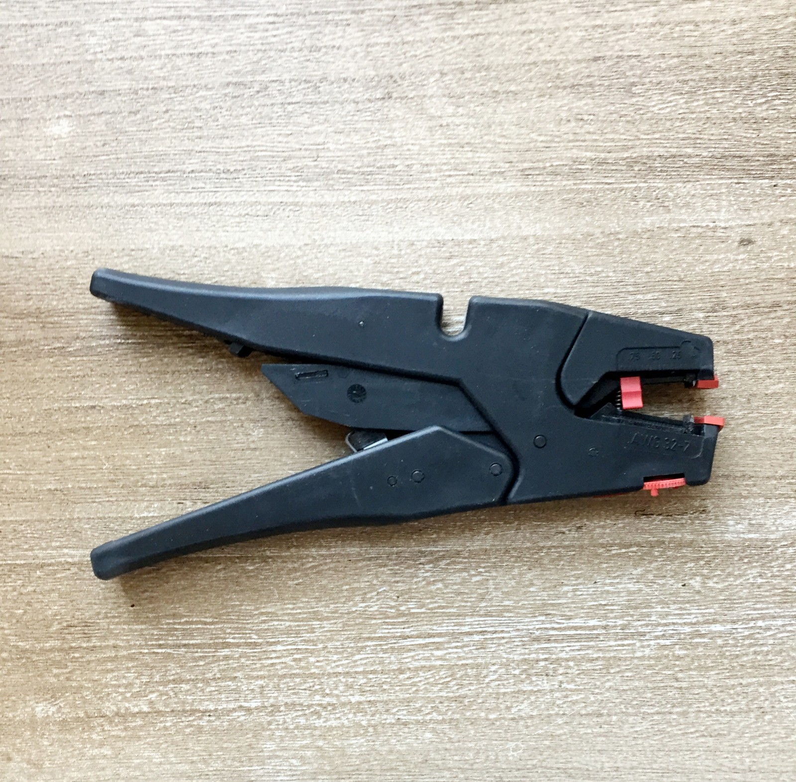 Knipex Tools 12 40 200 Self Adjusting Insulation Wire Stripper 8" 32 to 7 AWG