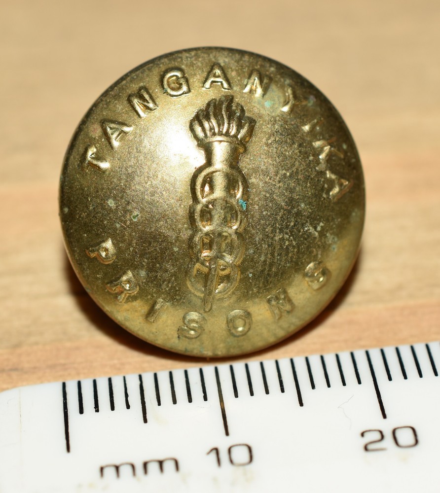 Tanganyika Prisons button, c. pre 1964