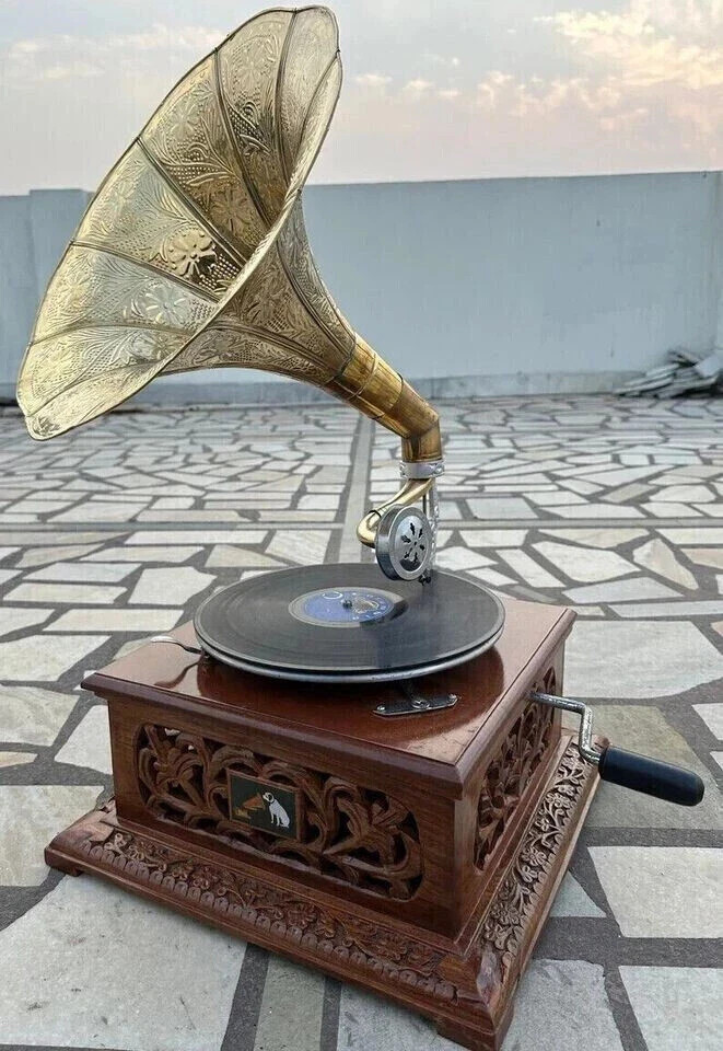 Antique HMV Gramophone Fully Functional Working Phonograph, win-up record player