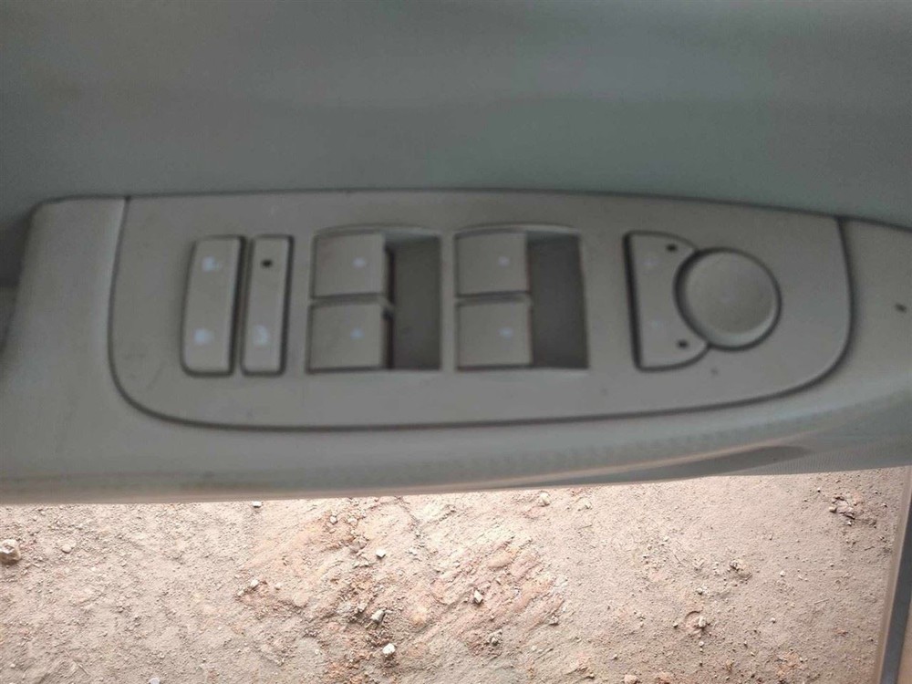 DTS 2007 Glove Box 18726