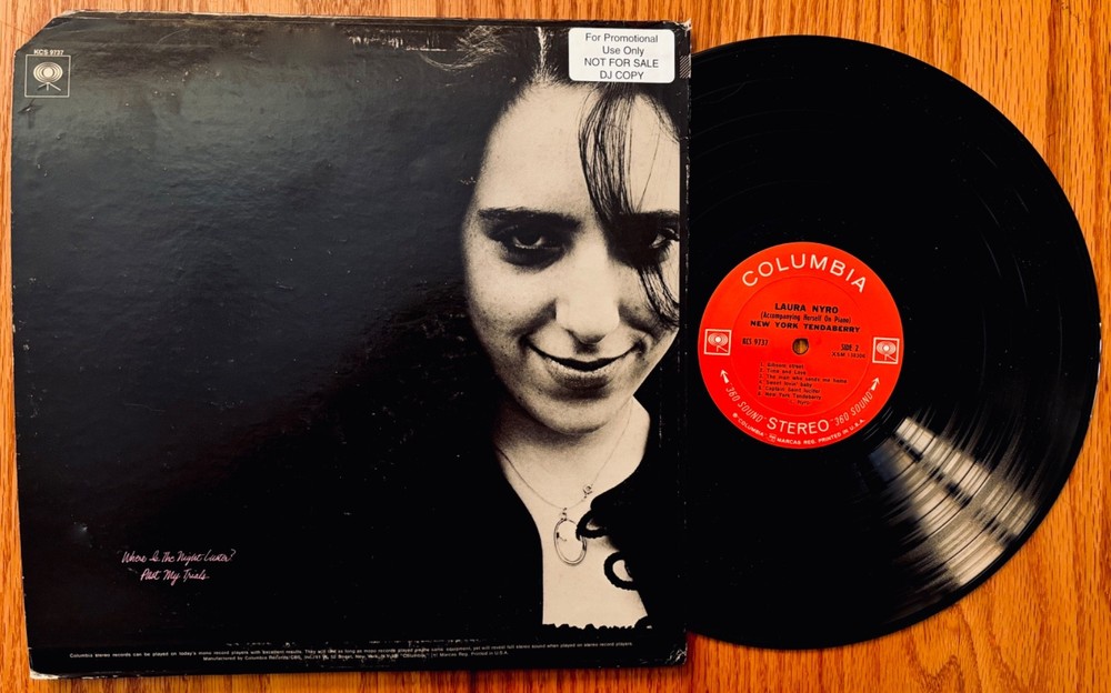 LAURA NYRO Signed NEW YORK TENDABERRY Promo/DJ Album w/Booklet~COLUMBIA KCS 9737