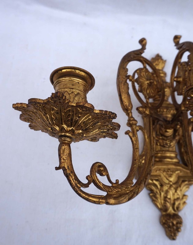 French Victorian Ormolu Engraved Brass 3 Arms Sconce Wall Light 19th C