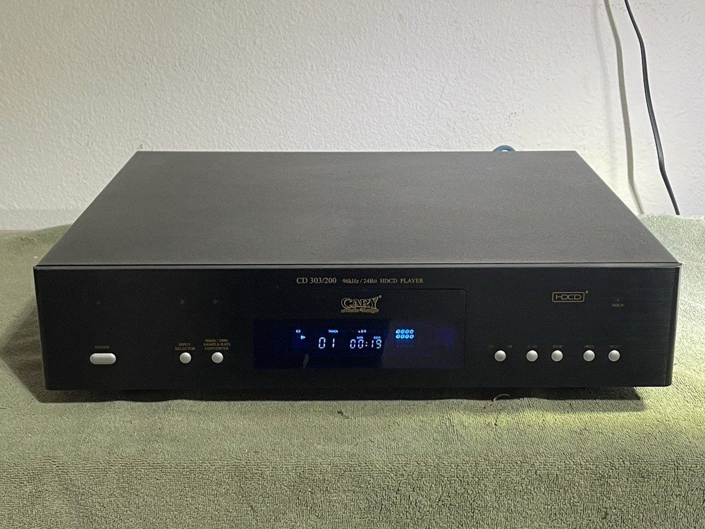 Cary Audio Design CD303/200 HDCD CD Player