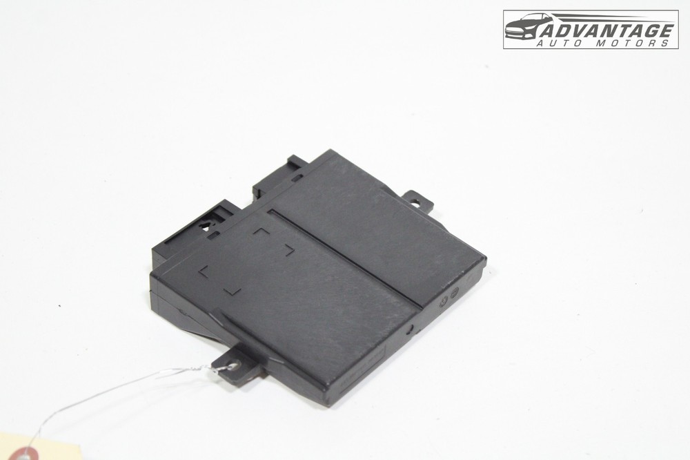 2017-2024 FREIGHTLINER CASCADIA FRONT RIGHT DOOR COMPUTER CONTROL MODULE OEM