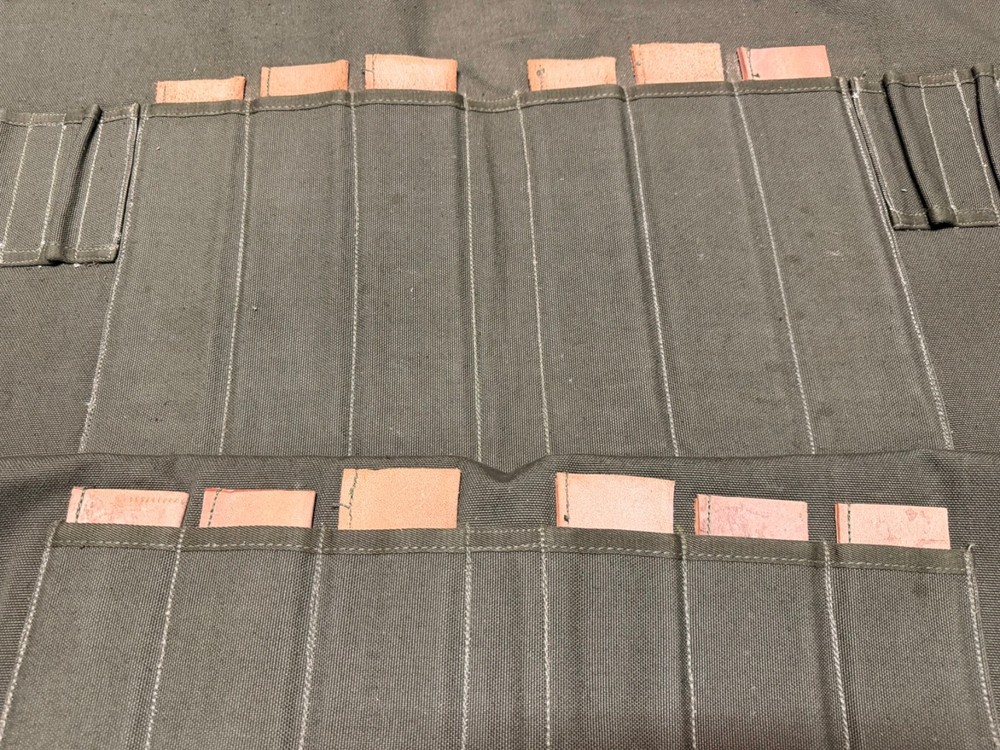 ORIGINAL WWII US ARMY BUTCHERS OUTFIT TOOL STEAK KNIFE UTENSILS ROLL & INSERTS