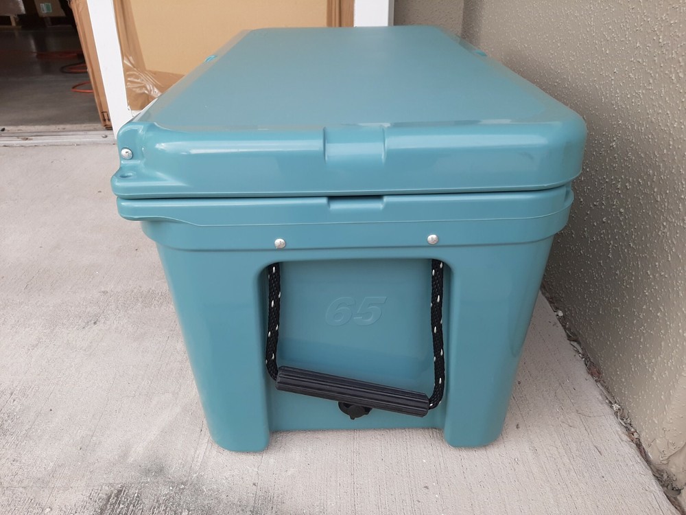 Yeti Tundra 65 Cooler