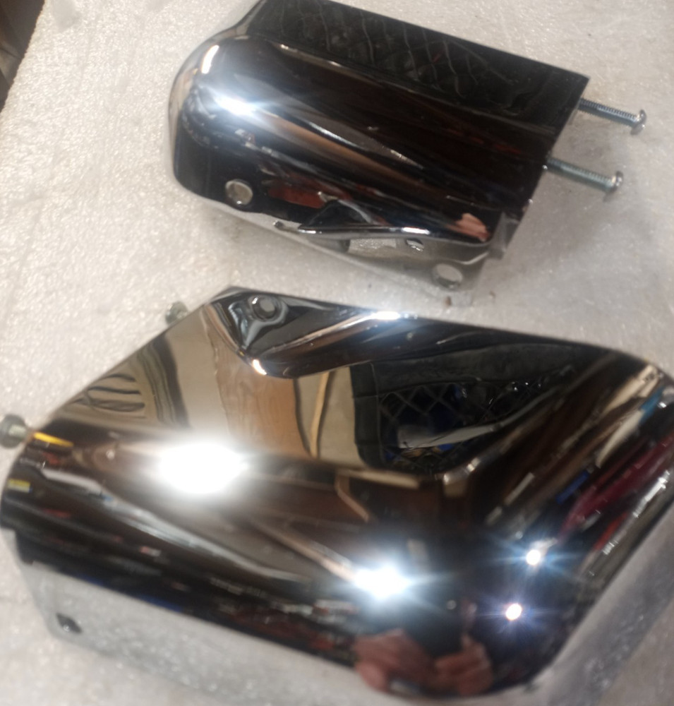 IGT S2000,  S+  COIN TRAY END CAPS