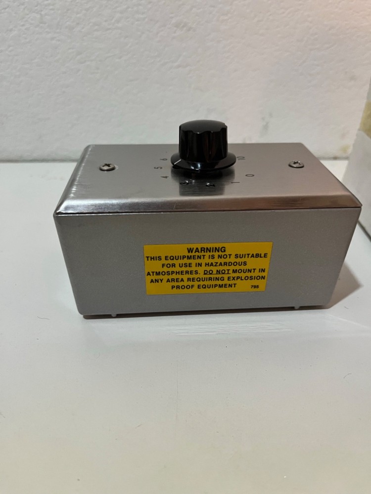 Valcom WALL MOUNT V-1092 Volume Control New in Box with instructions