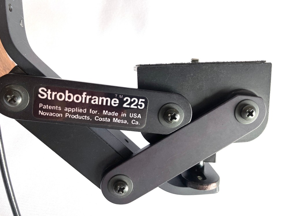 New Strobrame 225 Flash Bracket for 35mm Camera & Medium Format Camera