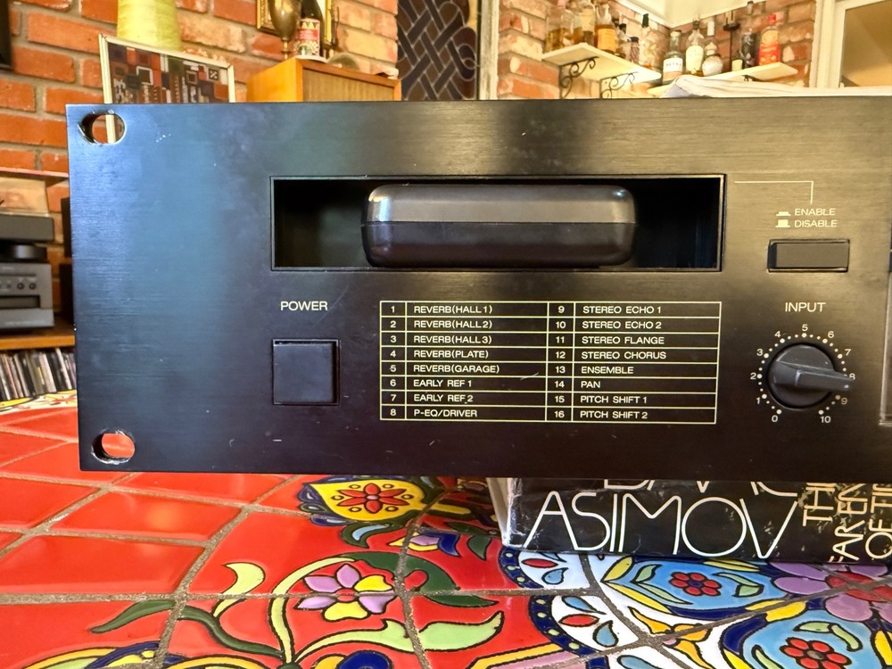 Korg DRV-3000 Classic Reverb / Delay / Pitch Processor with Remote 80s