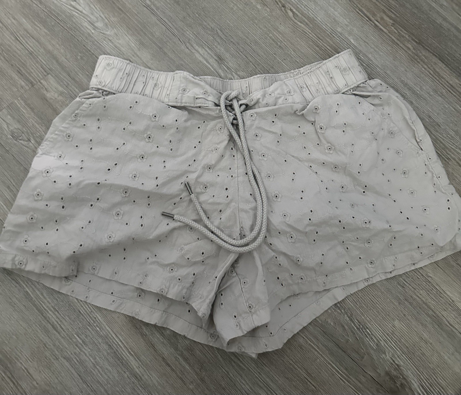 Abercrombie, Aerie And Forever 21 Size 25, S And M