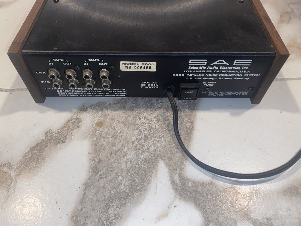 SAE Model 5000 Impulse Noise Reduction Box Untested