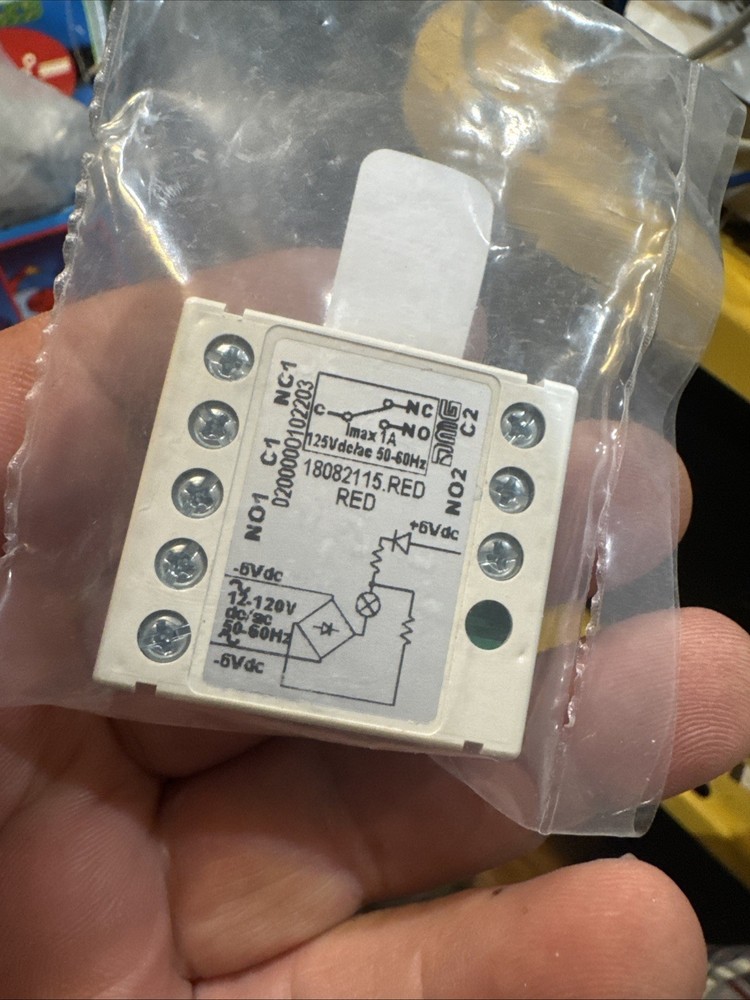 DOVER, RED CONTACT PUSH BUTTON, LED SCREW TERMINAL 18082115 Red