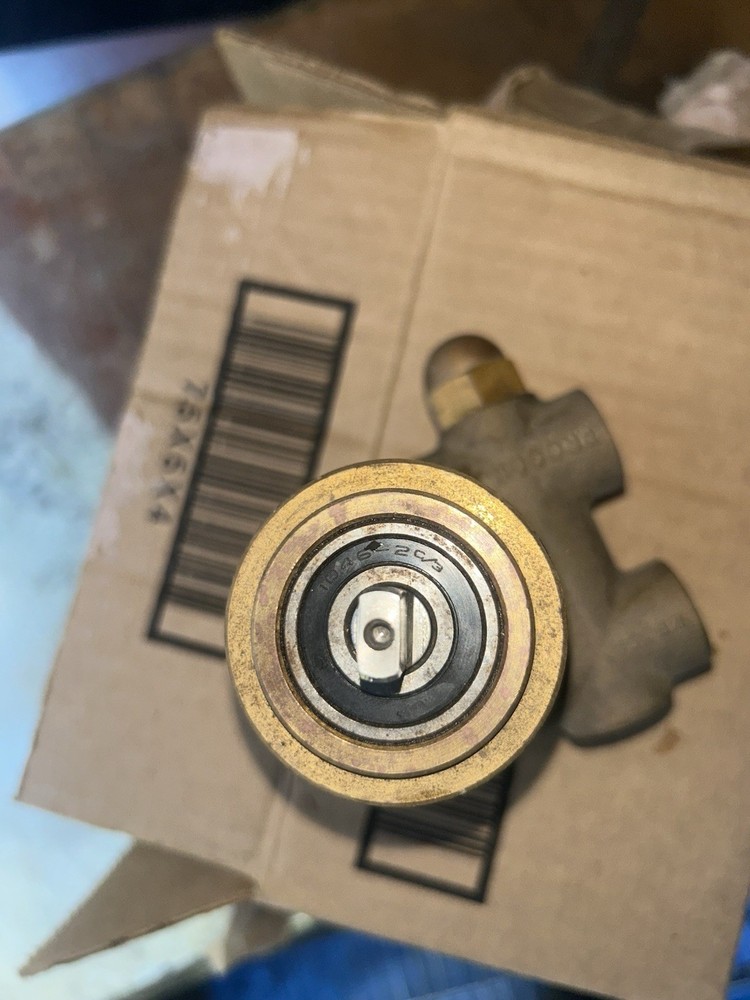 Procon 102A060F11AB 130psi Pump, Rotary Vane, Brass
