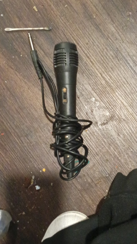 Black Wired Handheld Karaoke Microphone 6.35mm Dynamic On/Off Switch