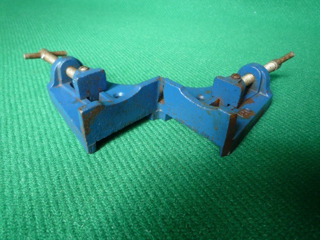 Record No 140 Corner mitre clamp