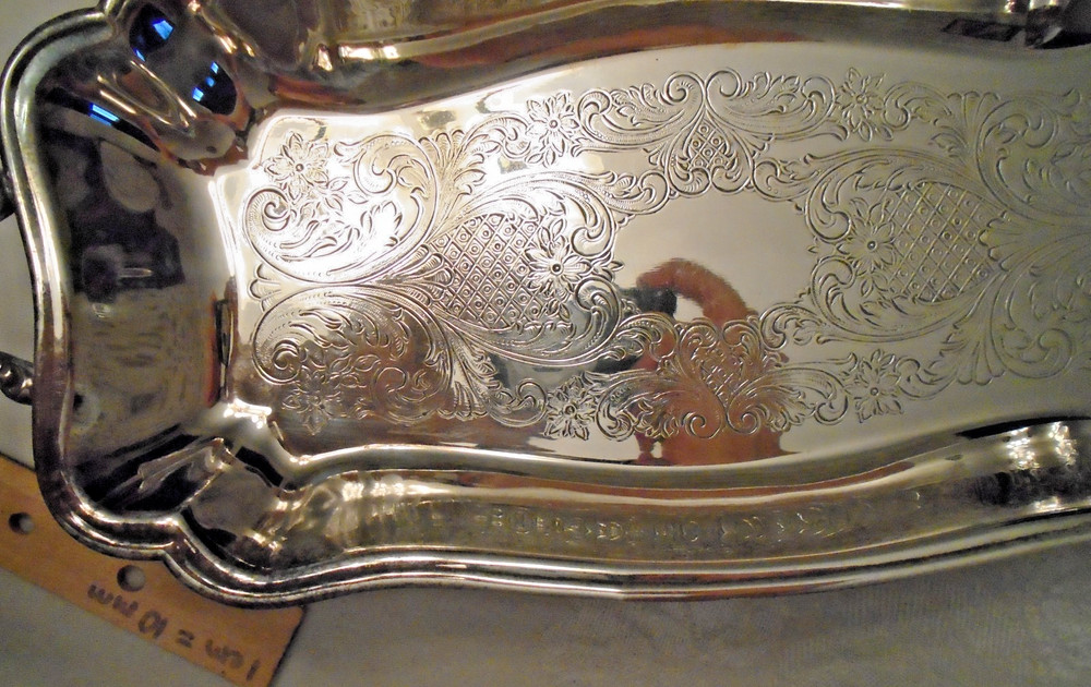 VTG Meriden Silverplate Rectangular Footed Serving Dish 14" Lx2Hhx6"W Preowned
