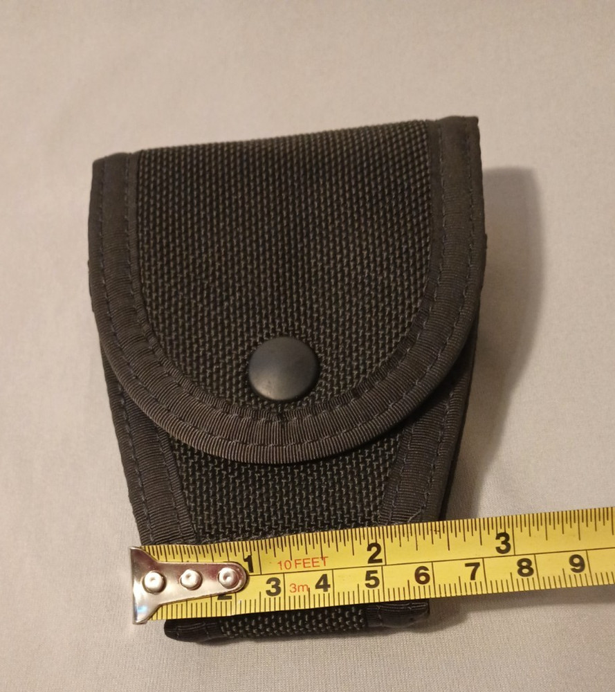 Bianchi International handcuff case