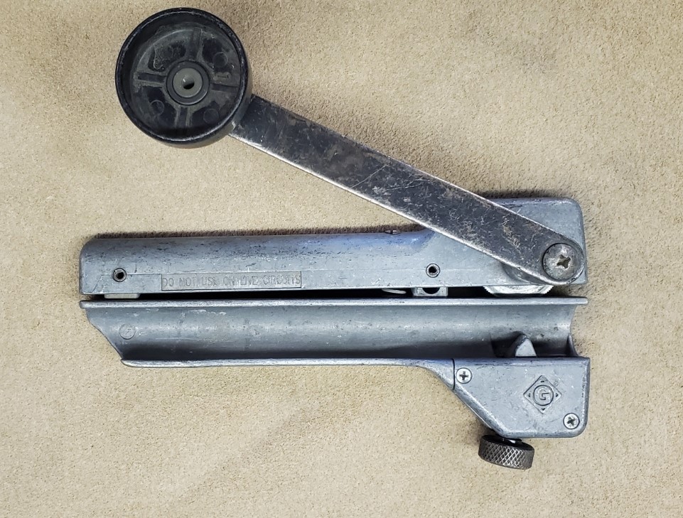 Greenlee 1940 MC/BX flex splitter