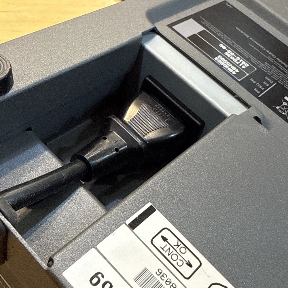 TOSHIBA 40N6869 POS Hub, USB