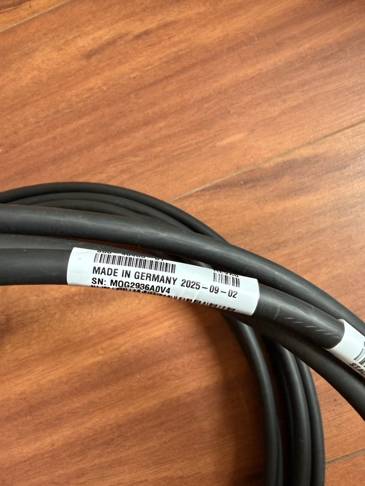 Cisco STACK-T1-3M stacking cables