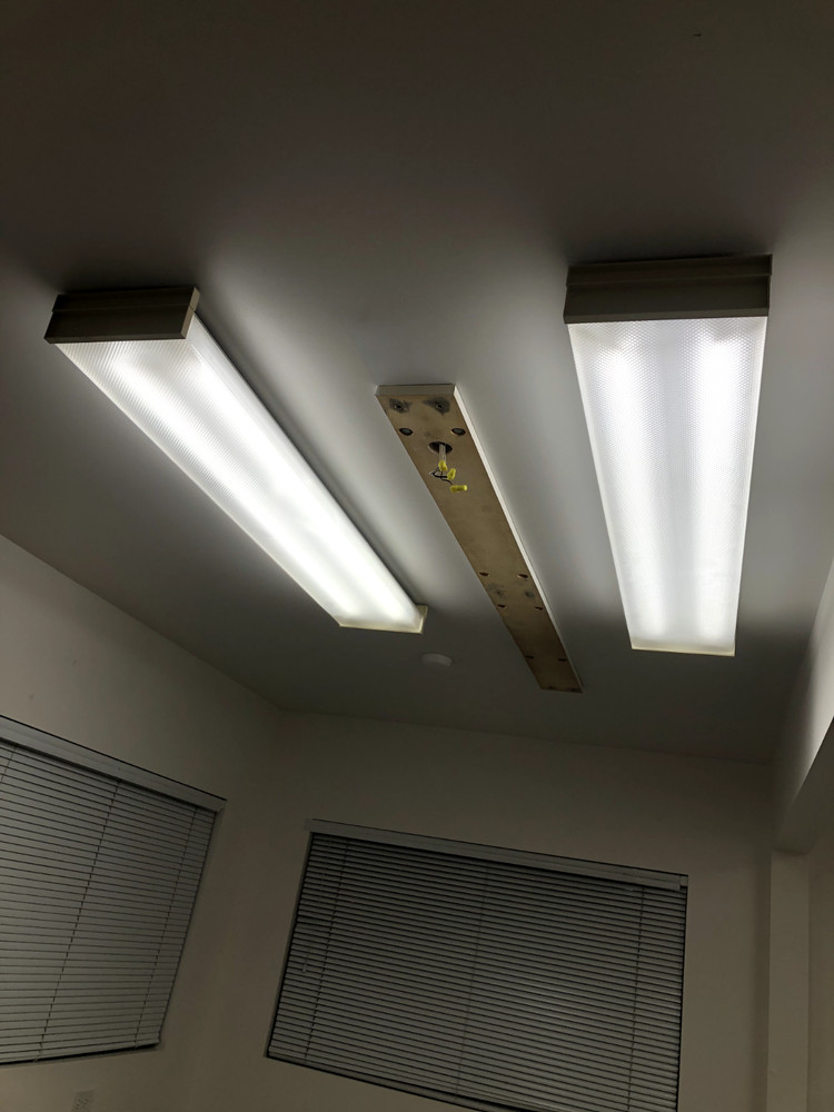 A-Dec Dental Ceiling Mount Light - single Trak, full functional