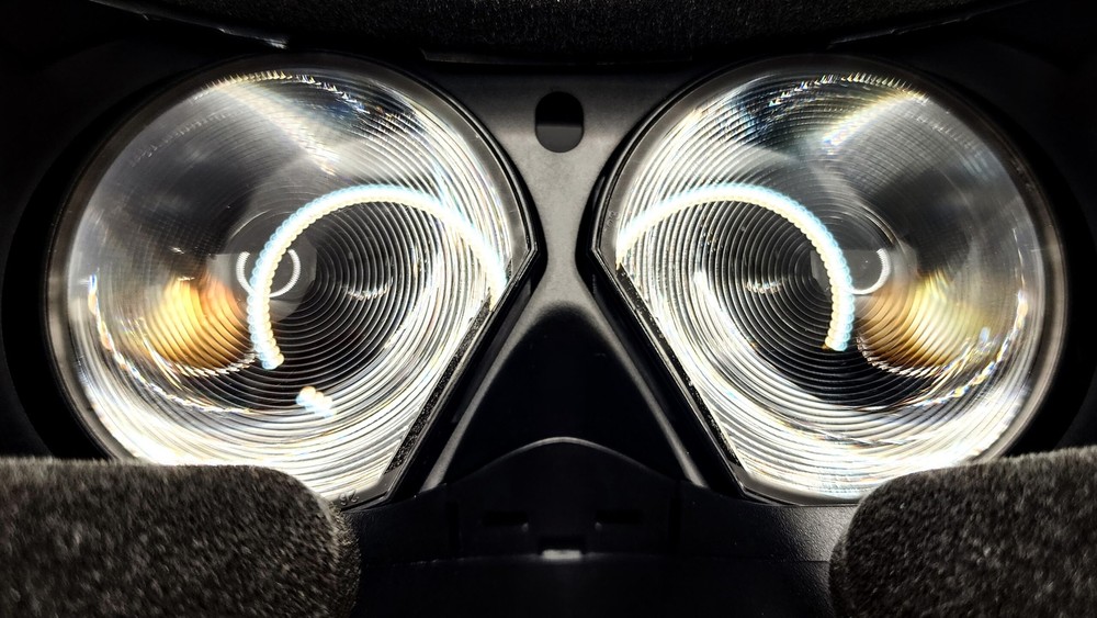 HTC Vive VR Headset with Head Strap & Face Cushion
