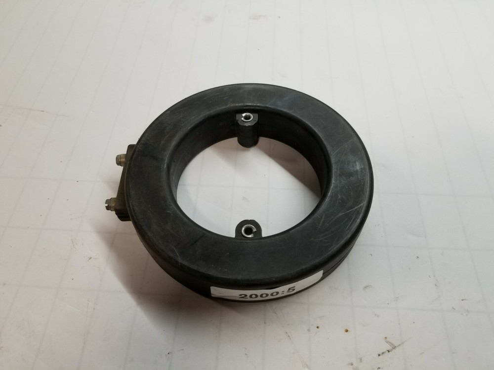 SQUARE D 2000:5 RATIO CURRENT TRANSFORMER 600 VAC 10 KV BIL. MCT2000