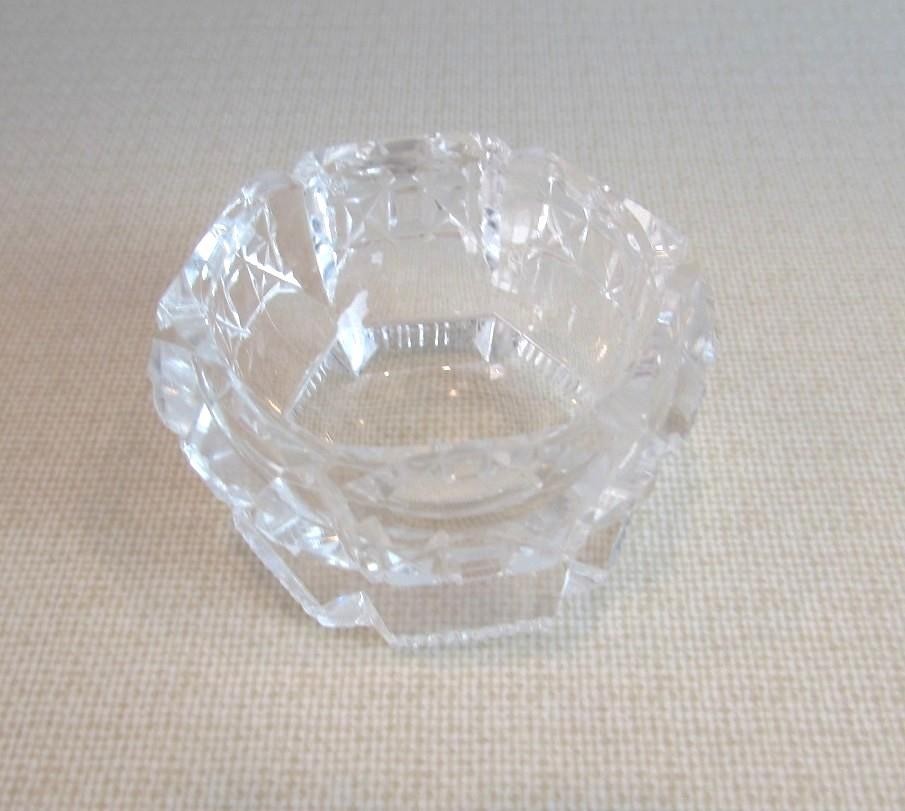 Pedestal Base Beveled Hexagon Open Salt Cellar Dip ca 1900's