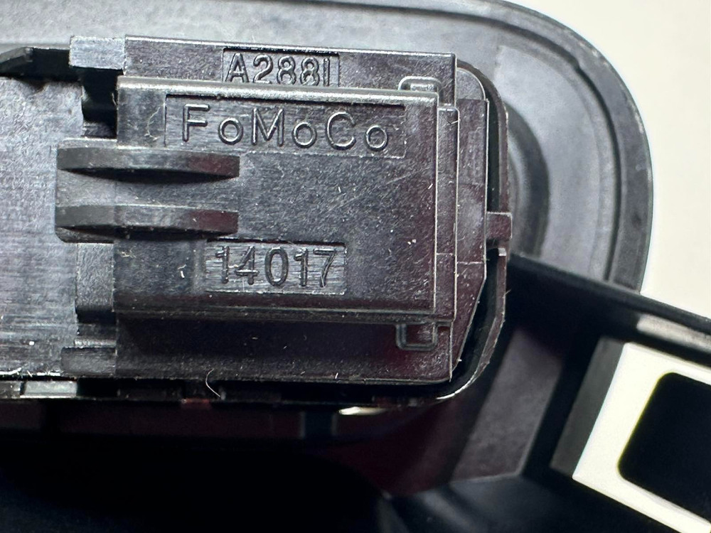 Ford Focus 2015-2018 Door Handle Left Driver Front Interior OEM