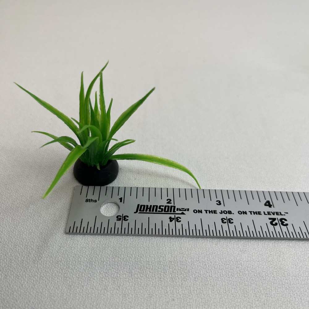 3 PC Xunyee Plastic Aquarium Plants