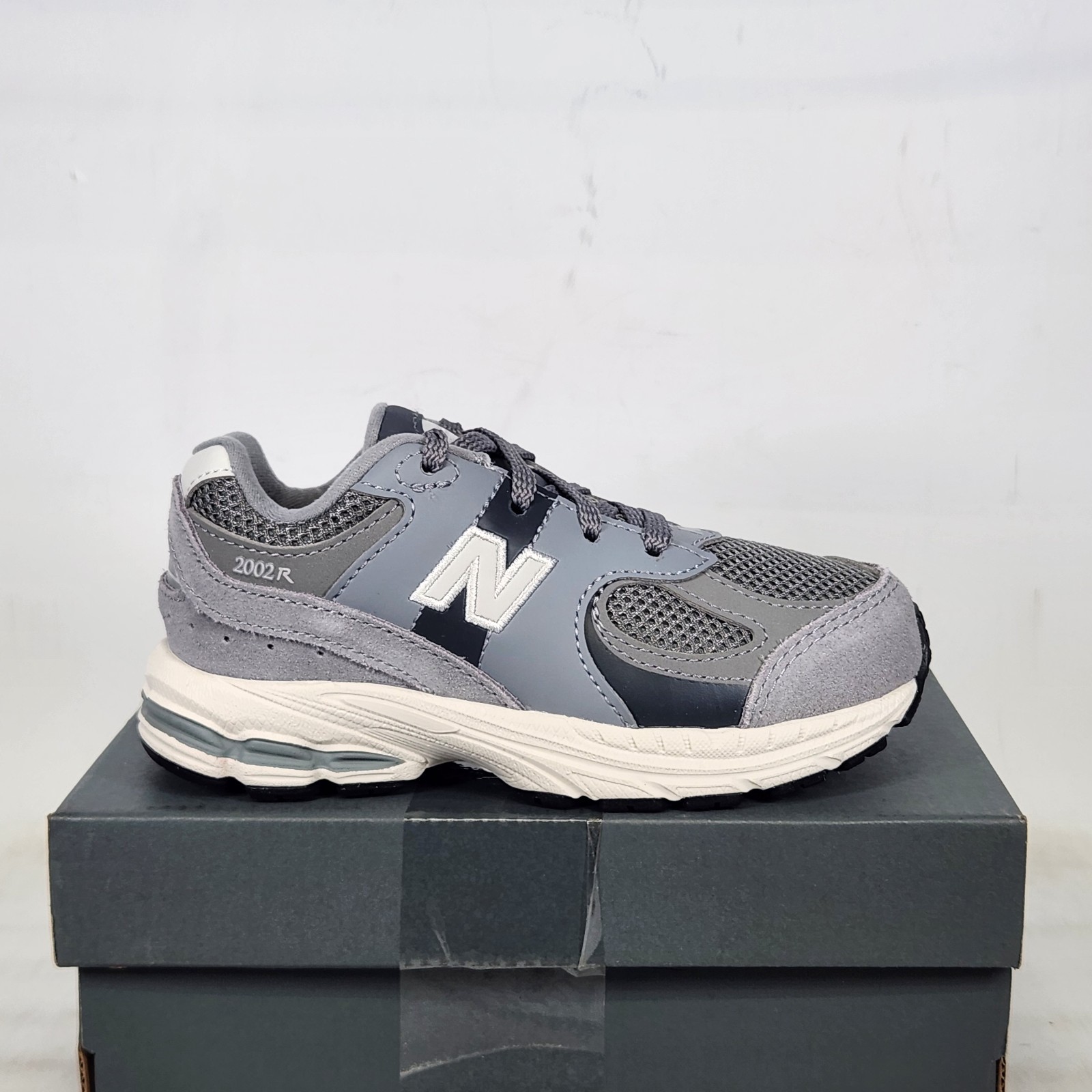 Size 10 Toddler - New Balance 2002 - Steel / Lead - IC2002ST