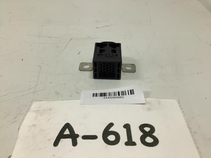 2007 AUDI A8 BATTERY TERMINAL FUSE PROTECTION MODULE OEM+