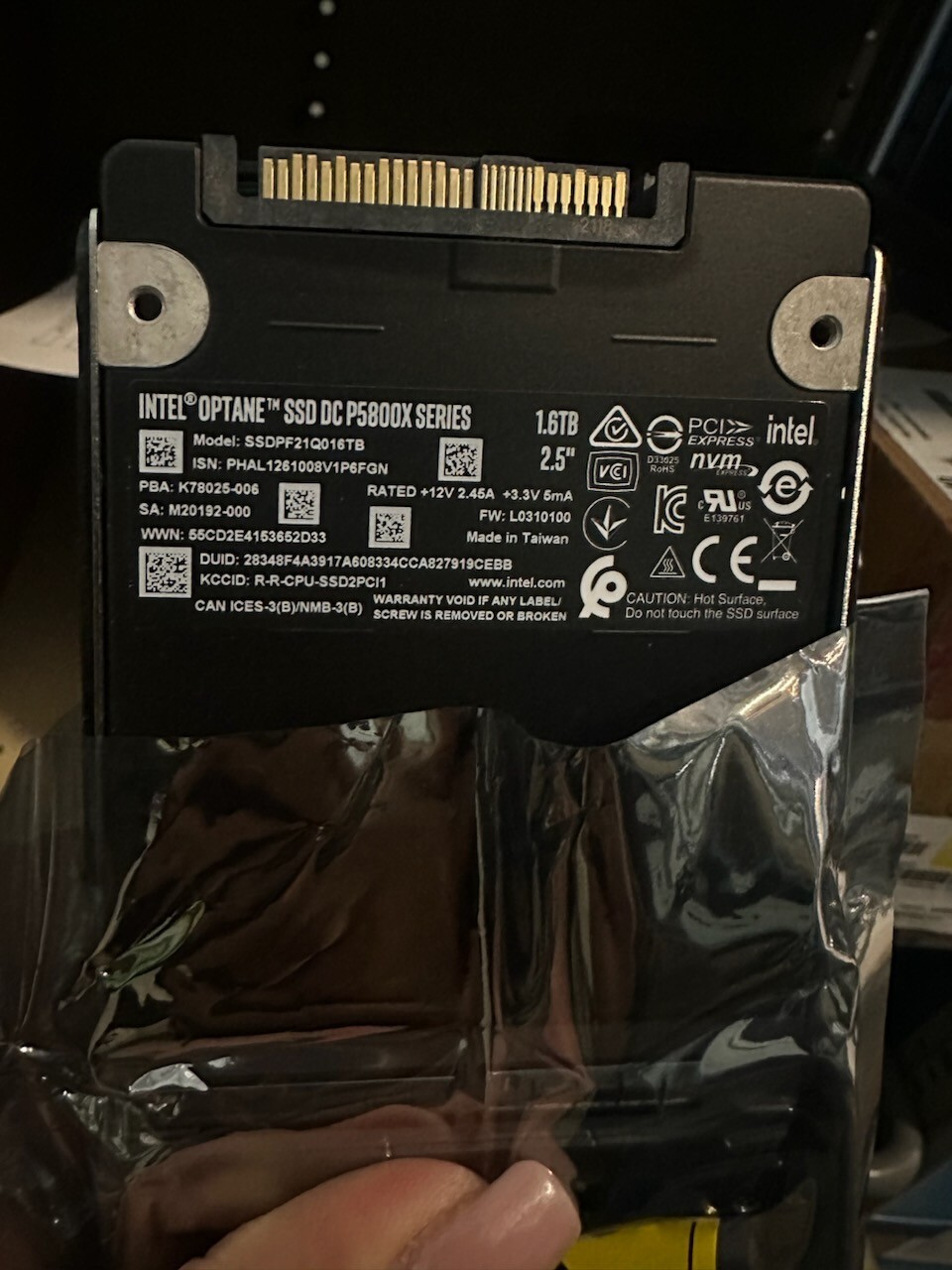 SSDPF21Q016TB01 Intel Optane DC P5800X Series 1.6TB 2.5in PCIe x4, 3D XPoint SSD