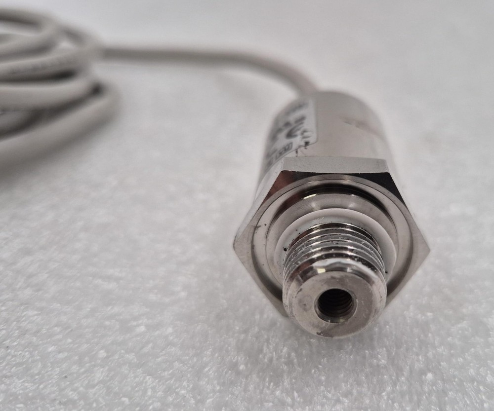 SMC PSE561-02 Pressure Sensor