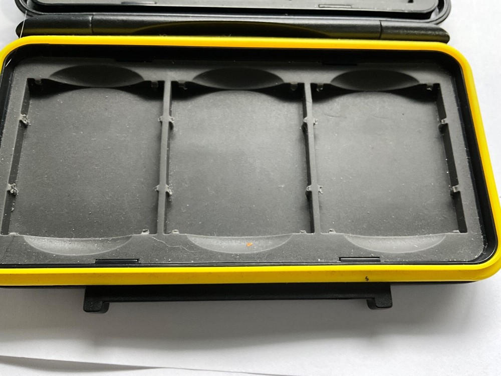 1pc(USED) PELICAN Hard case for SANDISK CF TYPE II