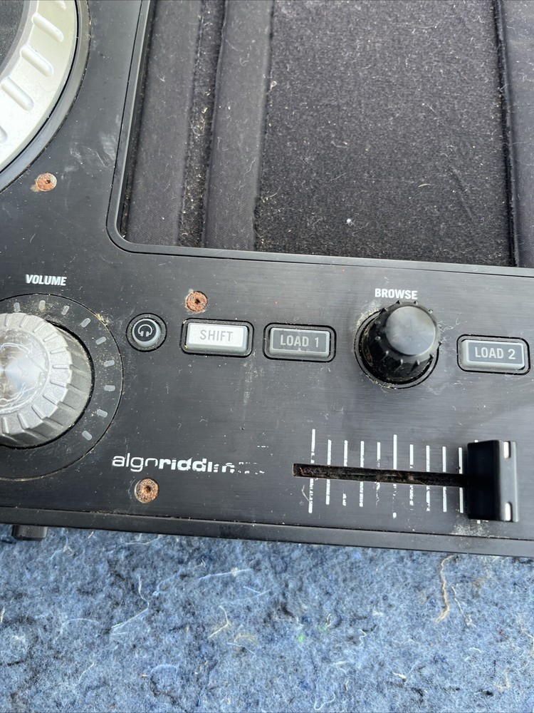 Numark IDJ PRO controller W/Case (Missing Power Cord) Parts only ,UNTESTED