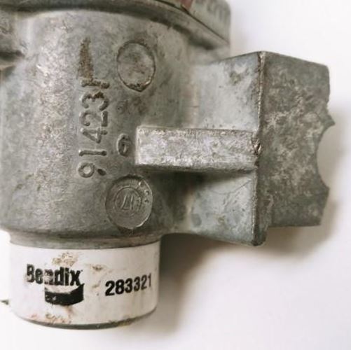 Damaged Bendix Double Check Air Valve - P/N 283321