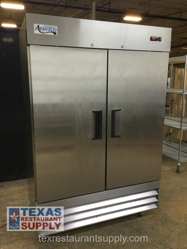 Avantco 178A49RHC 54” 2 Solid Door Refrigerator With Casters