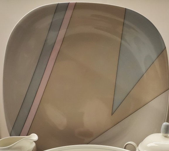 Mikasa Axis Hostess Set LK