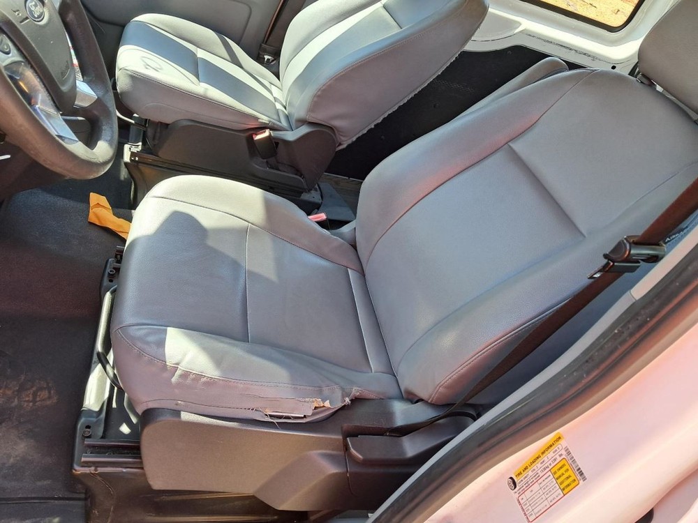 TRANSIT25 2017 Glove Box 4812348