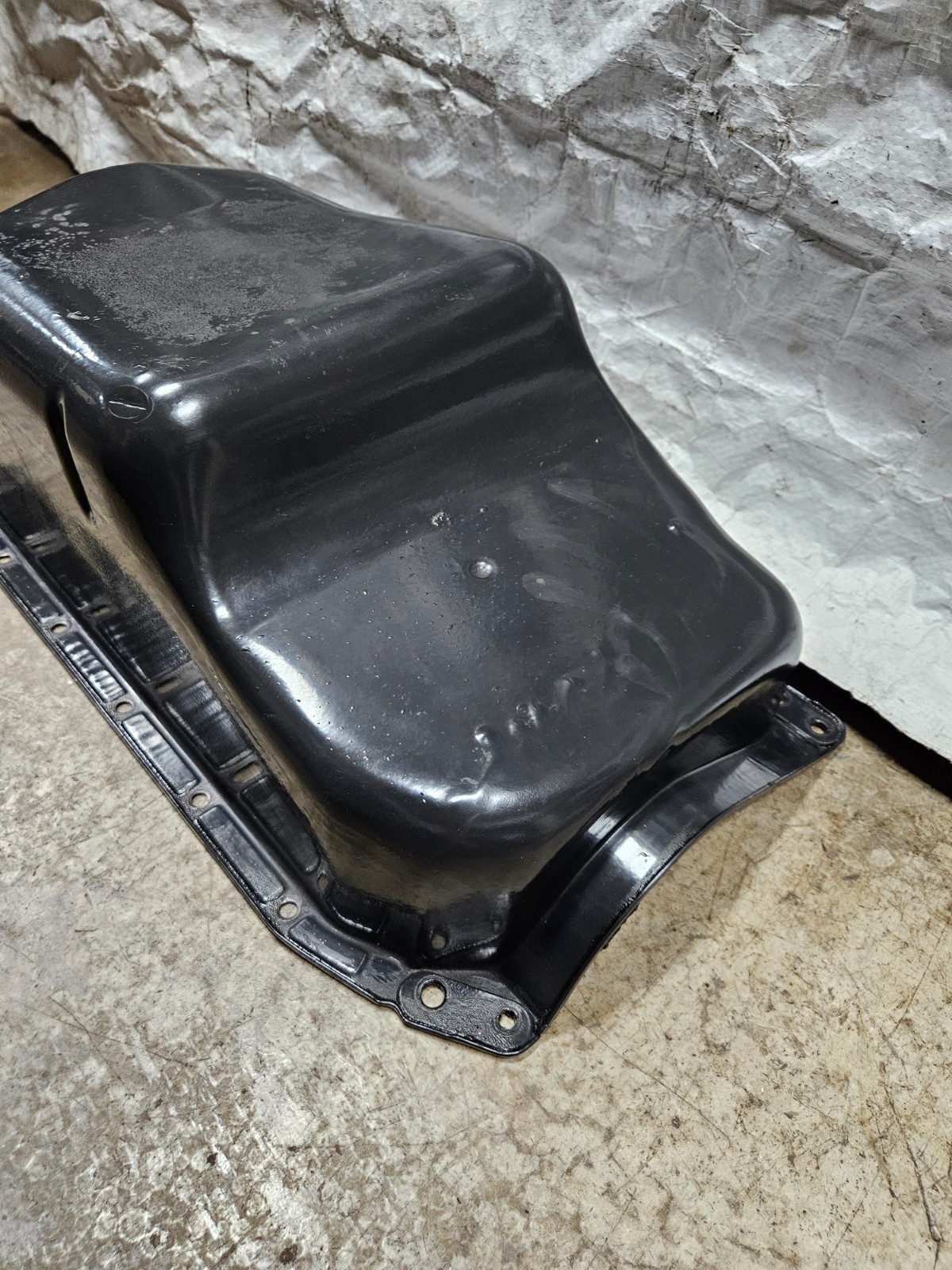 OMC Cobra Volvo Penta GM 3.0 Oil Pan Reservoir Basin 3854015