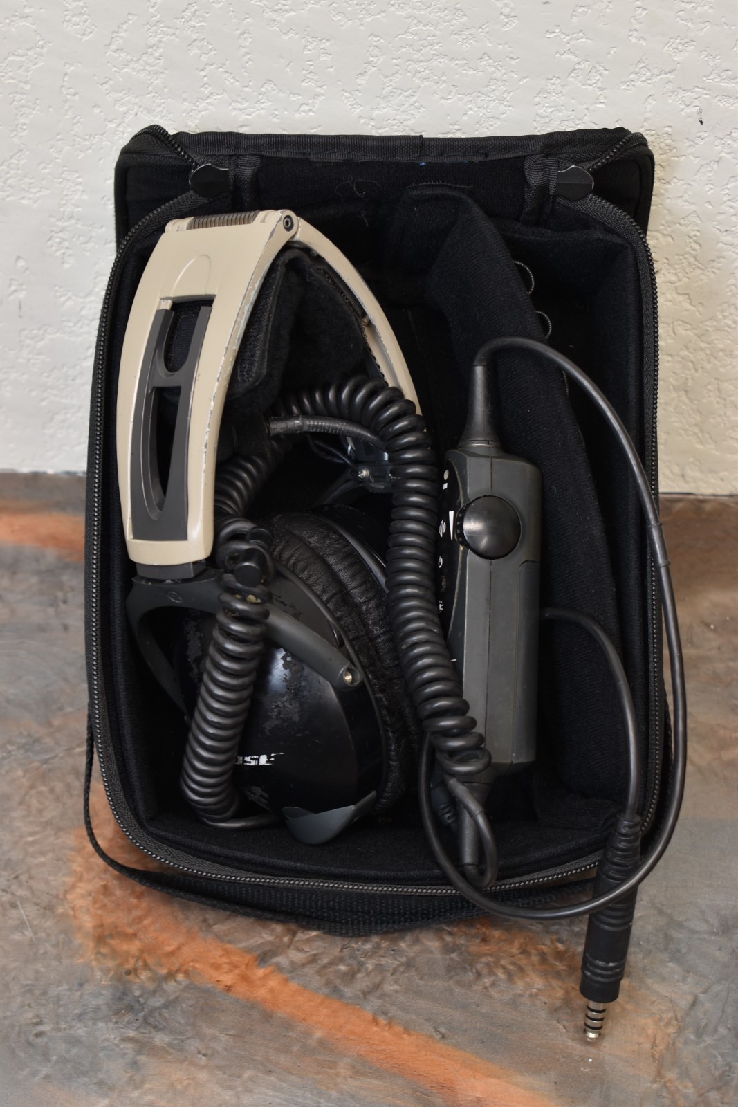 Lot of 9 Bose AHX/ANR Aviation A10 Headset AHX-32-02 Pilot Noise Canceling