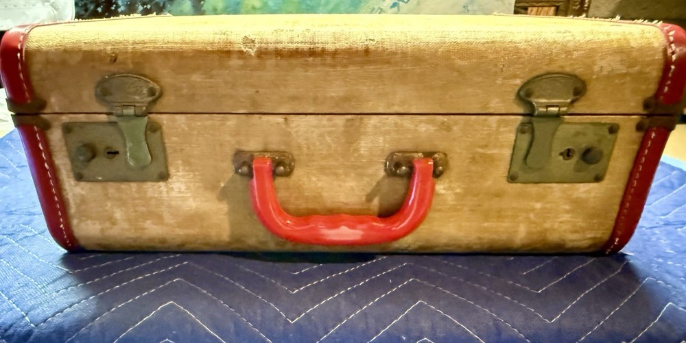 Vintage Picnic Suitcase