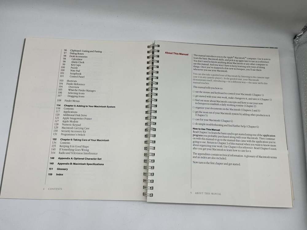 Apple Mac Macintosh Computer User Manual M1500 030-0687-B