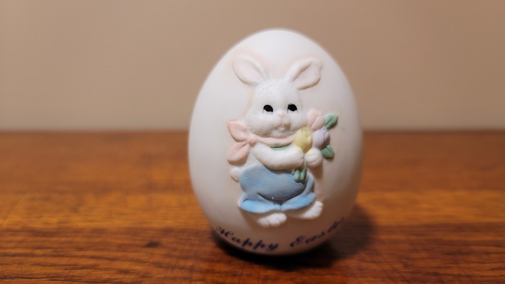 Ceramic Easter Egg Decoration With Bunny And Happy Easter Wording. 3in Tall
