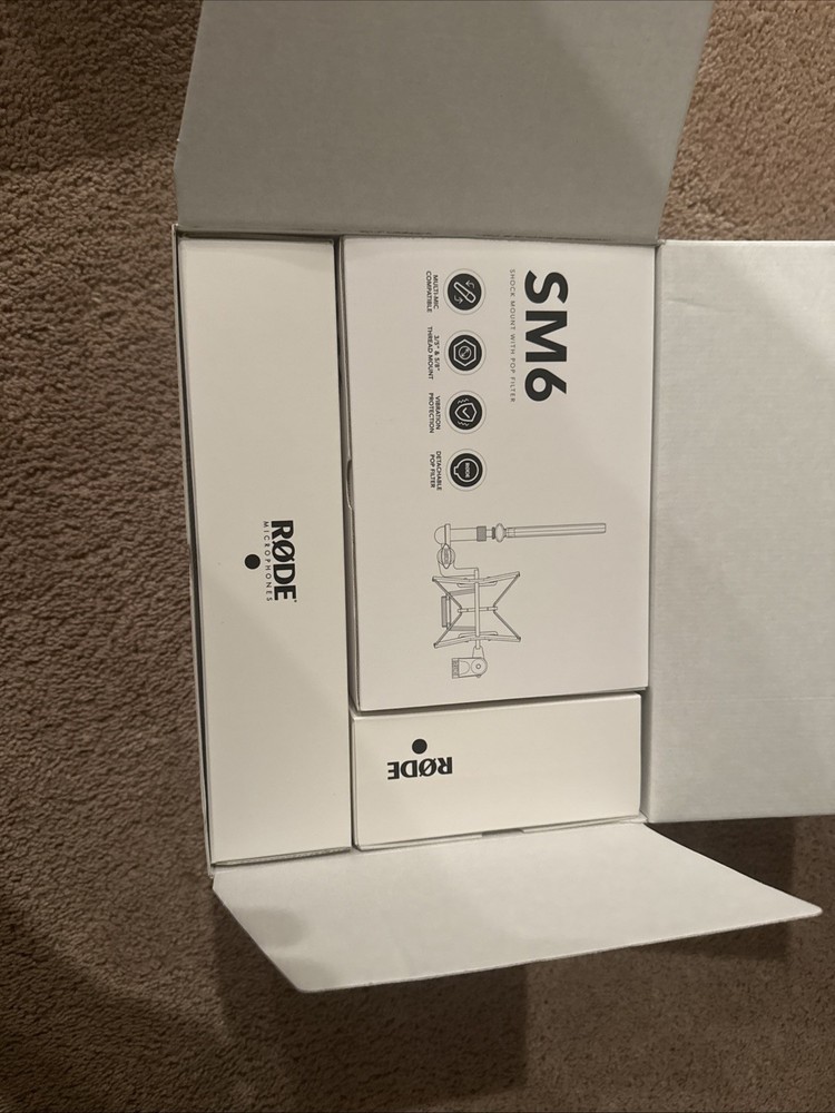 Rode NT1 5th Generation Condenser Microphone Silver (NT1GEN5)