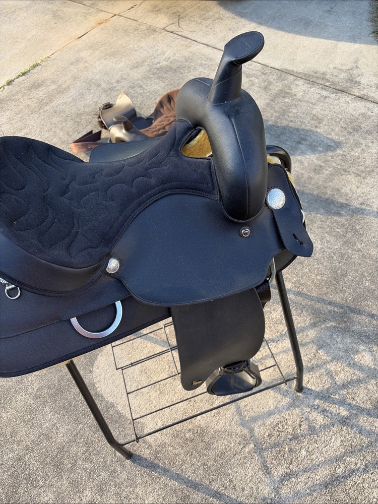 Wintec Saddle Black Seat